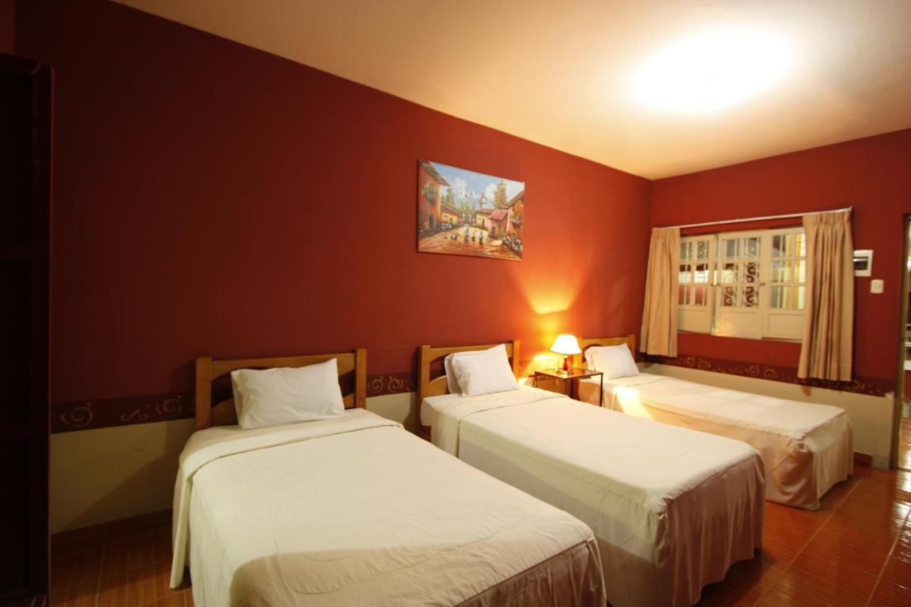 Hotel Colonial Trujillo Zewnętrze zdjęcie