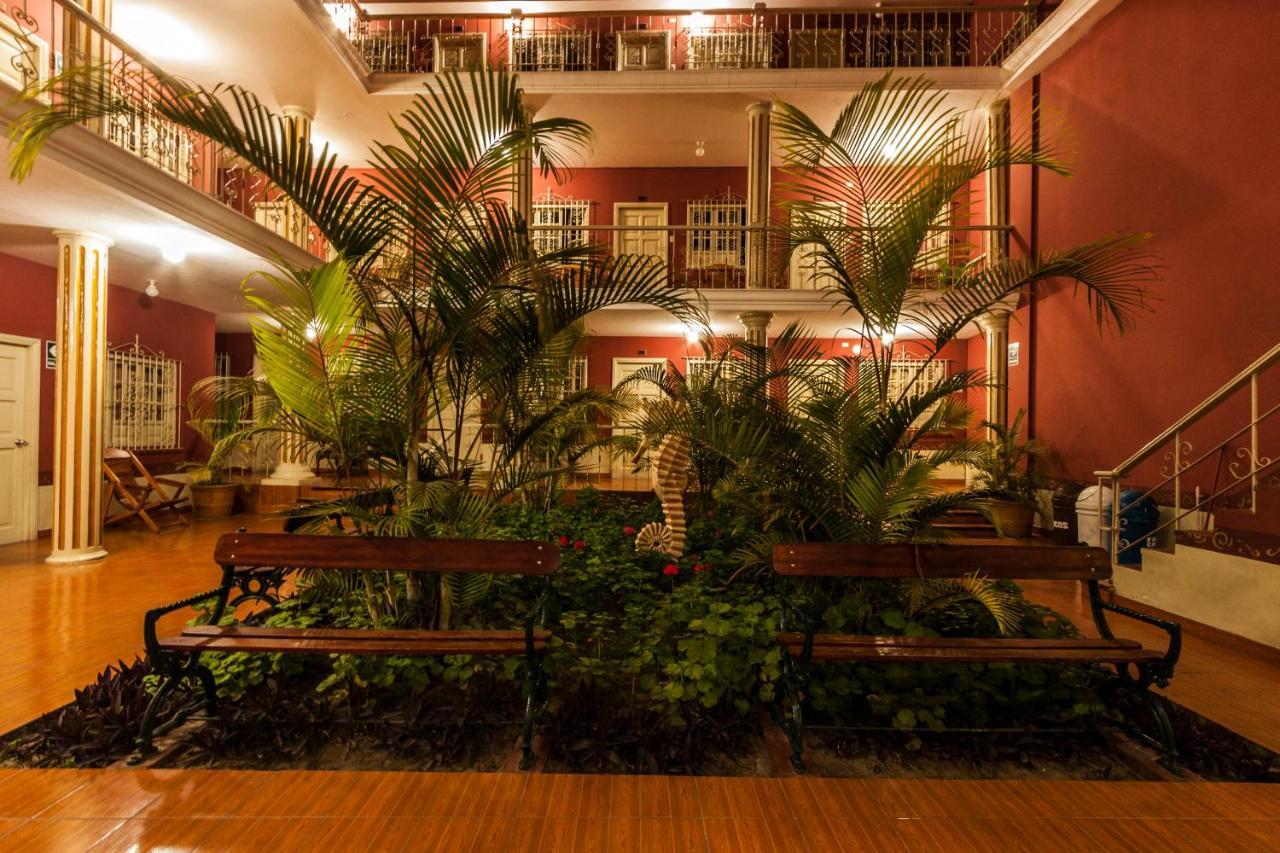 Hotel Colonial Trujillo Zewnętrze zdjęcie