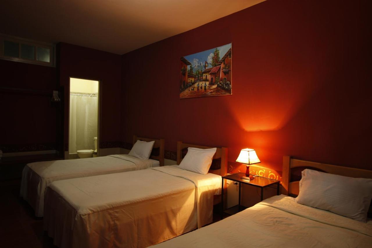 Hotel Colonial Trujillo Zewnętrze zdjęcie