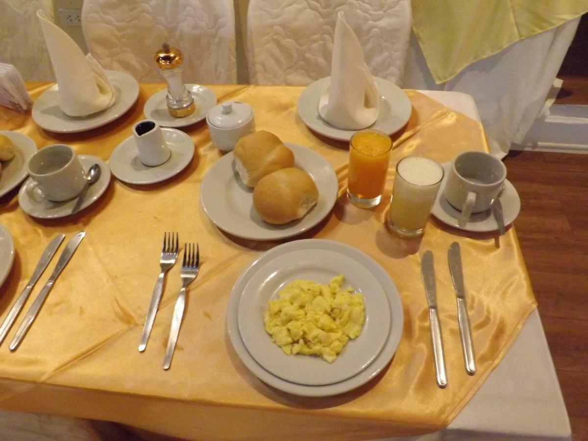 Hotel Colonial Trujillo Zewnętrze zdjęcie