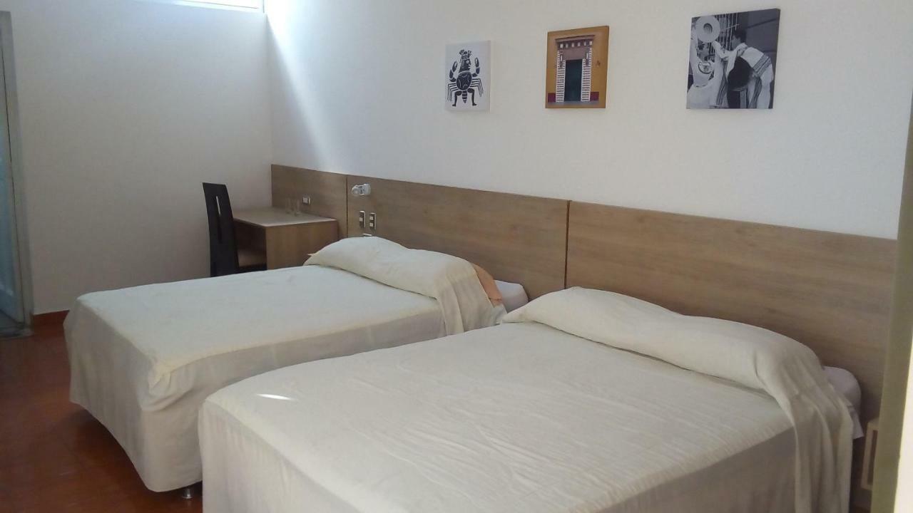 Hotel Colonial Trujillo Zewnętrze zdjęcie
