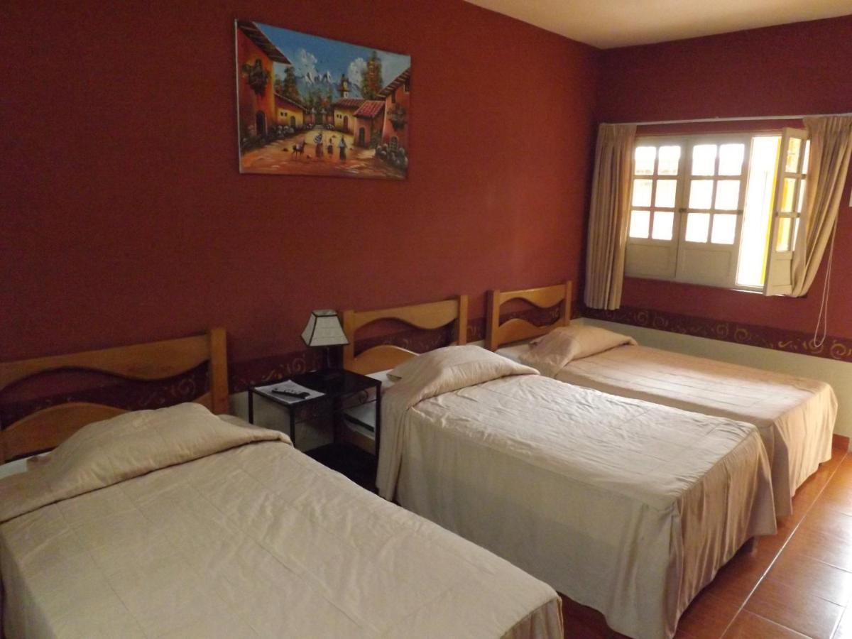 Hotel Colonial Trujillo Zewnętrze zdjęcie